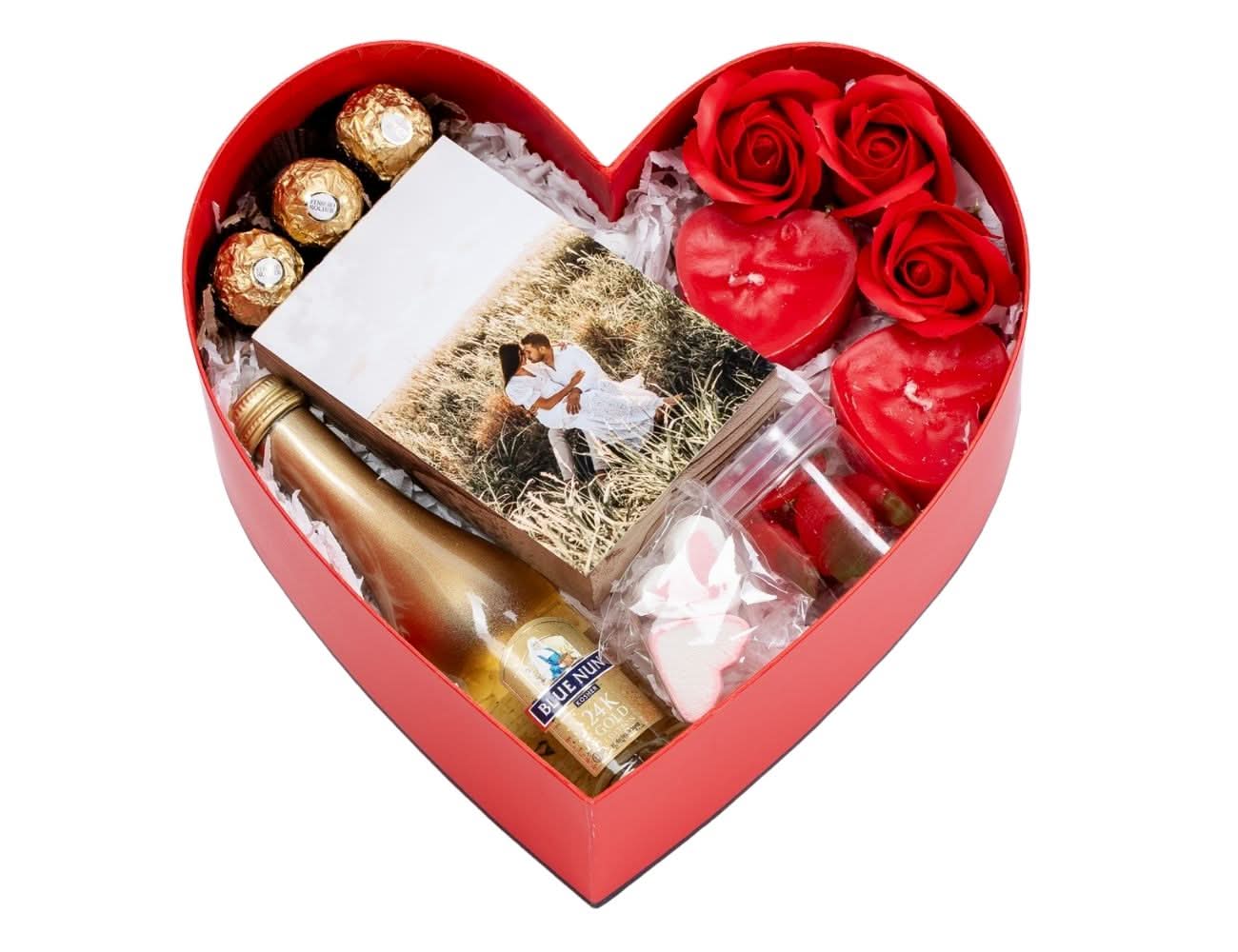 לאב בלוק - תמונה על בלוק עץ