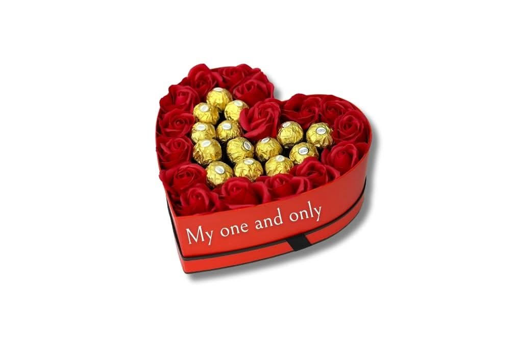 קטן לב וורדים משולב פררו