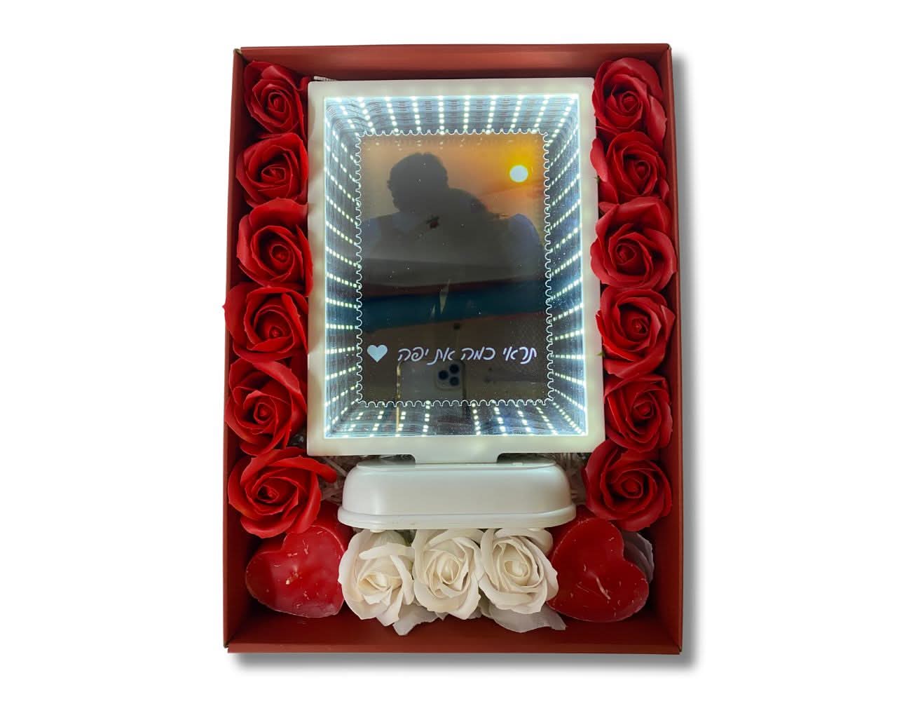 מראה מלבן / מארז ורדים מראת הפלא ❤️